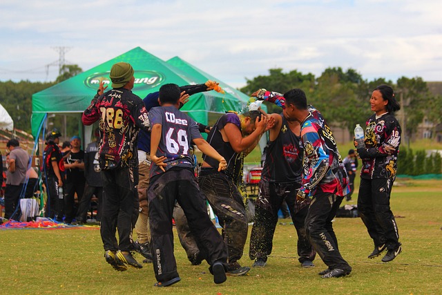 通過連續的 通過連續的